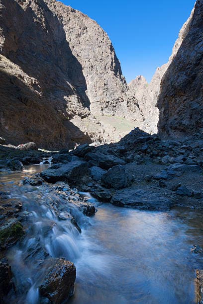 Yoliin Am (Vulture Valley / Gurvan Saikhan NP)