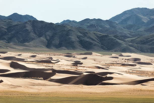 Khongoryn Els (The Singing Dunes - Arrival)
