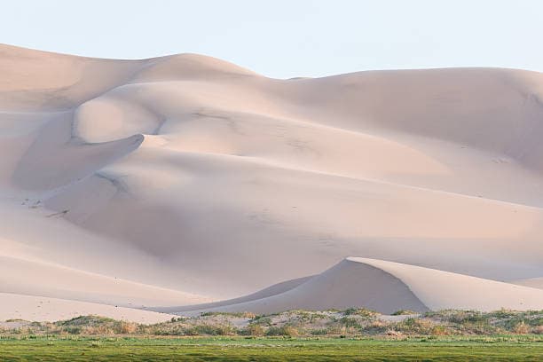 Khongoryn Els (The Singing Dunes - Arrival)